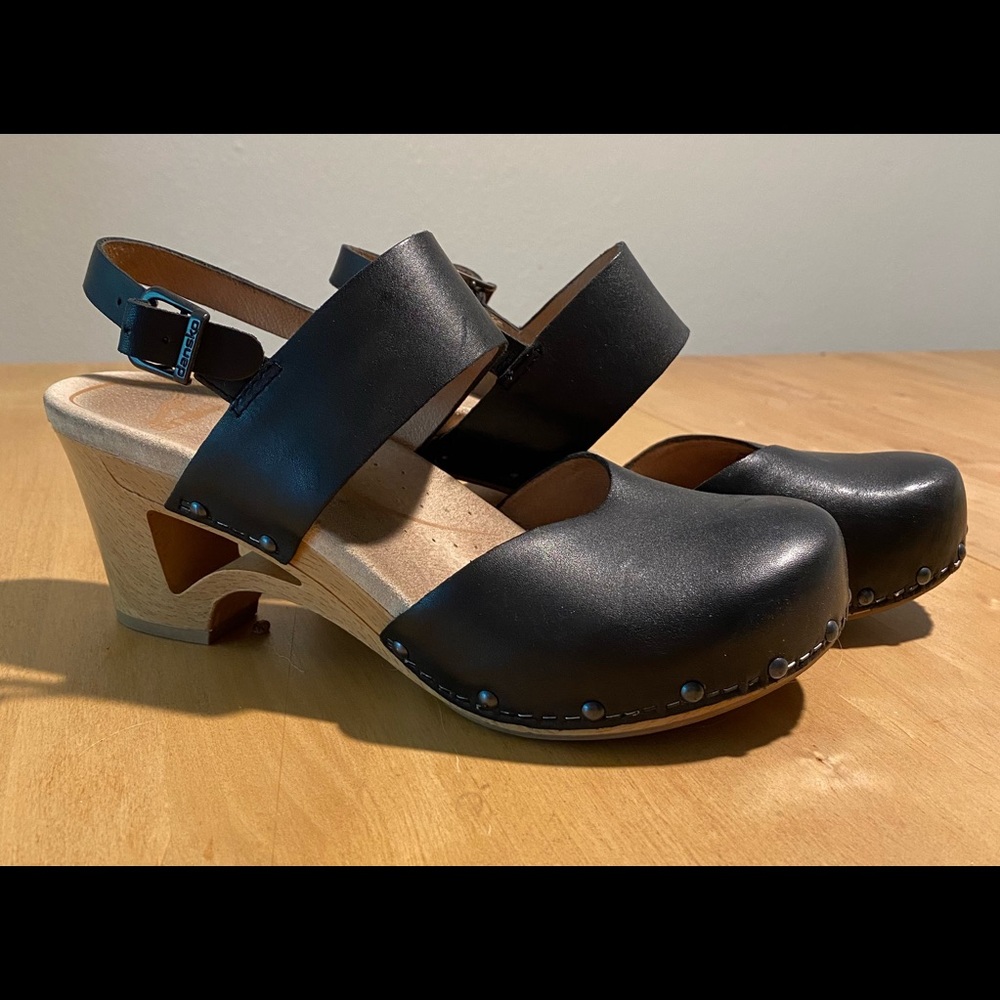 Dansko Women's Taci Wedge Comfort Sandals